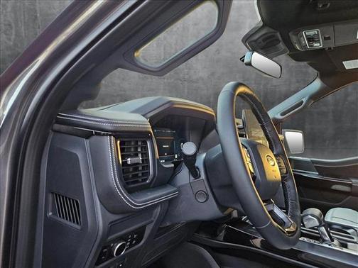 2025 Ford F-150 Lightning Platinum