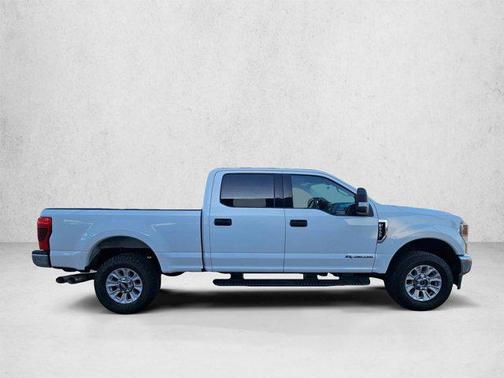 Oxford White 2022 Ford F-250 XLT