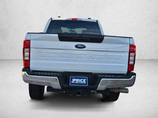 Oxford White 2022 Ford F-250 XLT