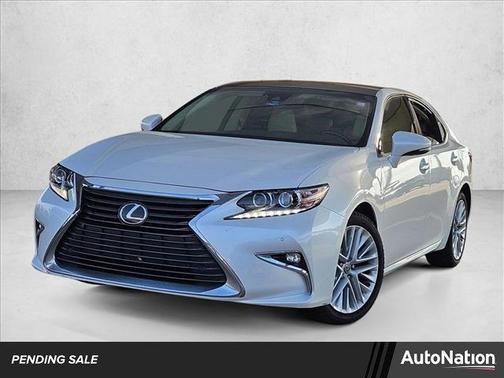 Eminent White Pearl 2018 Lexus ES 350 Base