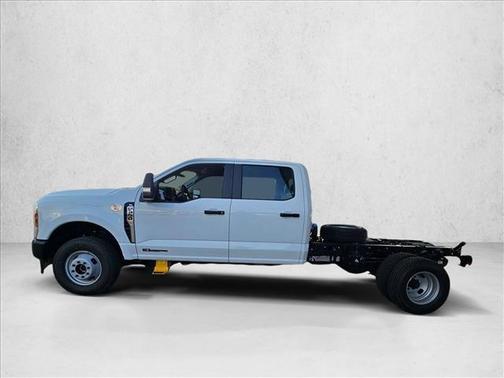 Oxford White 2026 Ford F-350 XL