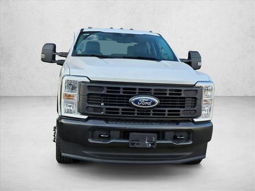 Oxford White 2026 Ford F-350 XL