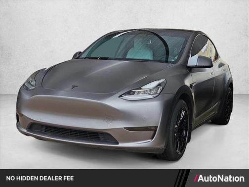 Pearl White Multi-Coat 2022 Tesla Model Y Long Range Dual Motor All-Wheel Drive