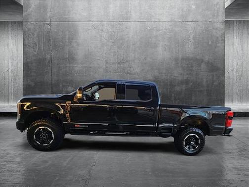 2025 Ford F-350 Platinum