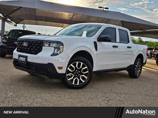 Oxford White 2025 Ford Maverick XL