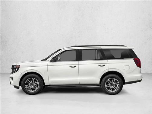 Star White Metallic Tri-Coat 2026 Ford Expedition Active