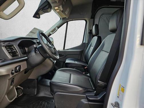 Oxford White 2026 Ford Transit-250 Base