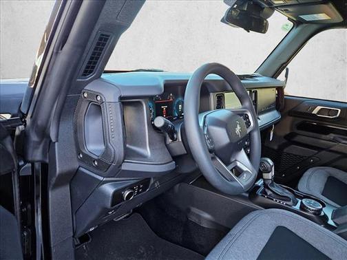 2025 Ford Bronco Base 2 Door 4x4
