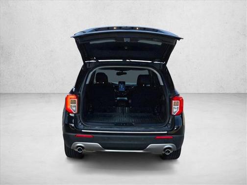 Agate Black Metallic 2023 Ford Explorer Limited