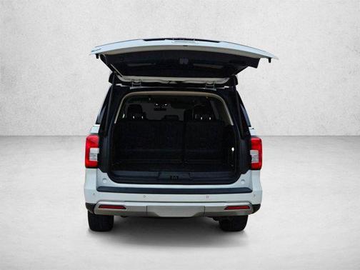 Oxford White 2024 Ford Expedition XLT