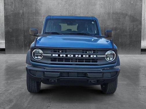 2025 Ford Bronco Base 4 Door 4x4
