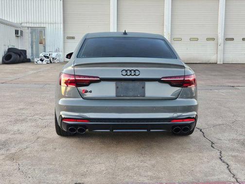 2023 Audi S4 Premium Plus TFSI quattro Tiptronic