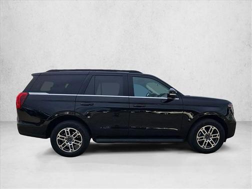 Agate Black Metallic 2025 Ford Expedition Active