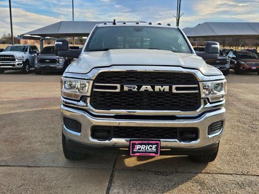 2023 RAM 2500 Tradesman Crew Cab 4x4 6'4' Box