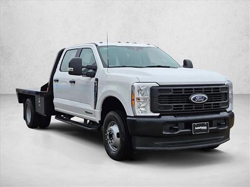 Oxford White 2026 Ford F-350 XL