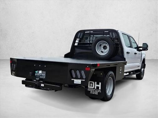 Oxford White 2026 Ford F-350 XL