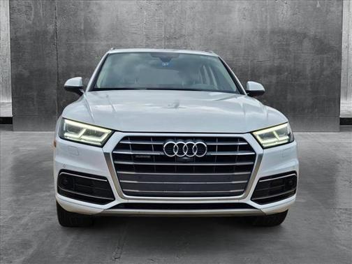 2018 Audi Q5 2.0T Prestige