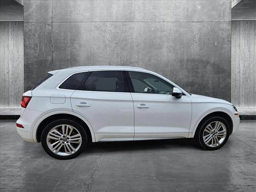 2018 Audi Q5 2.0T Prestige