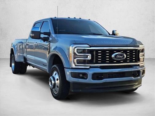 Glacier Gray Metallic TriCoat 2025 Ford F-450 Platinum