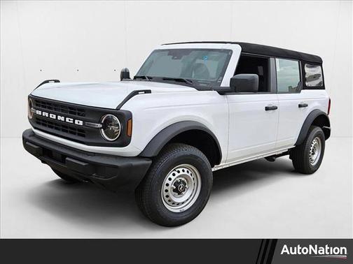 2025 Ford Bronco Base 4 Door 4x4
