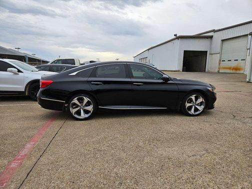 2018 Honda Accord Touring 2.0T