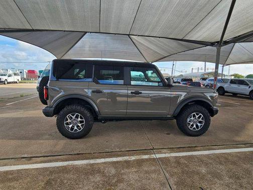 Marsh Gray 2025 Ford Bronco Badlands