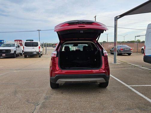 Rapid Red Metallic Tinted Clearcoat 2024 Ford Edge SEL