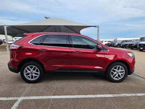 Rapid Red Metallic Tinted Clearcoat 2024 Ford Edge SEL