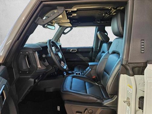 Avalanche Gray 2026 Ford Bronco Outer Banks