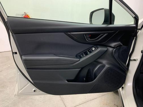 Crystal White Pearl 2021 Subaru Crosstrek Premium