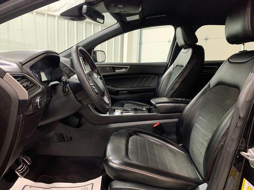 2022 Ford Edge ST Line