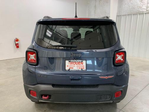 2021 Jeep Renegade Trailhawk