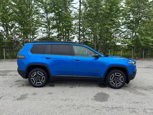 Hydro Blue Pearl 2026 Jeep Cherokee LAREDO/LIMITED