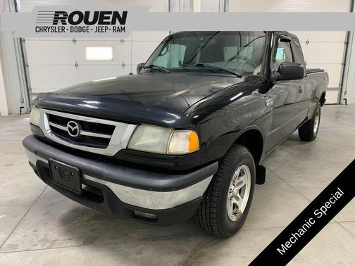 Mystic Black 2004 Mazda B3000 SE Cab Plus 4