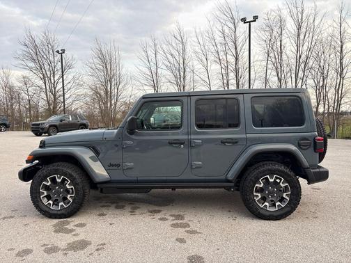 Anvil Clearcoat 2026 Jeep Wrangler Sahara