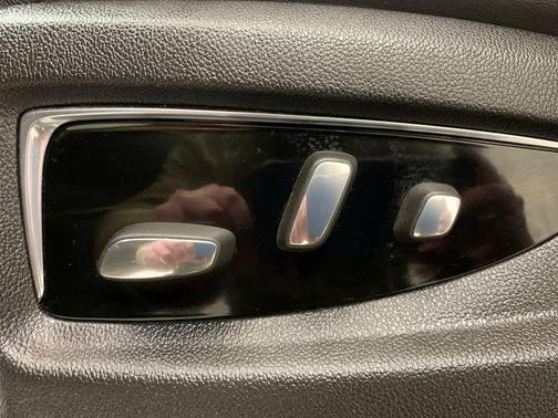 2016 Cadillac Escalade Luxury