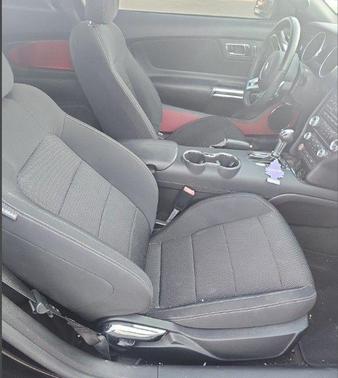 2017 Ford Mustang V6