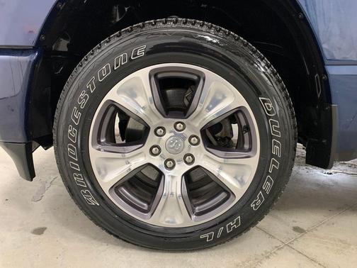 Patriot Blue Pearlcoat 2023 RAM 1500 Laramie