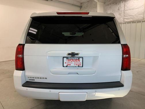 2017 Chevrolet Suburban LT