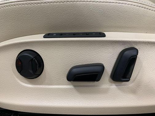 2017 Volkswagen Passat V6 SEL Premium
