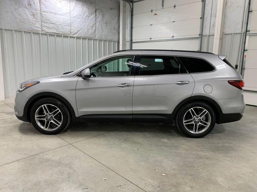 2017 Hyundai SANTA FE SE Ultimate