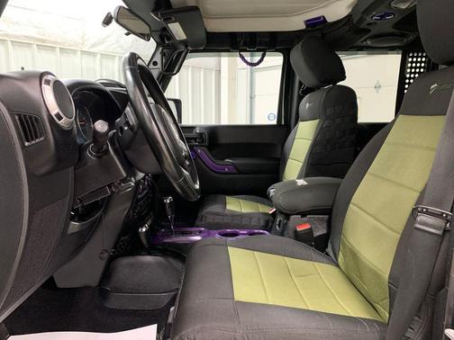 2011 Jeep Wrangler Unlimited Sahara