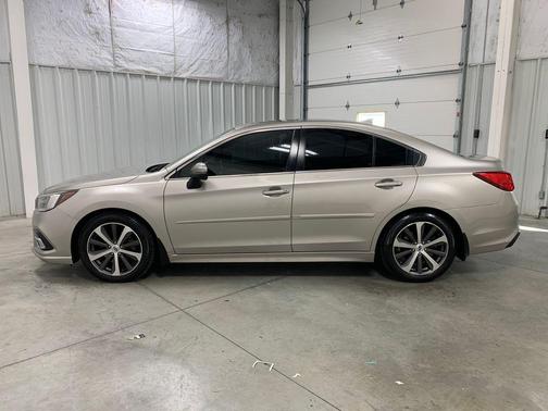 2018 Subaru Legacy 3.6R Limited