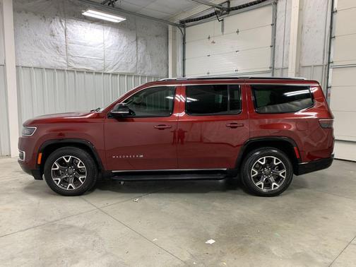 2023 Jeep Wagoneer Series III