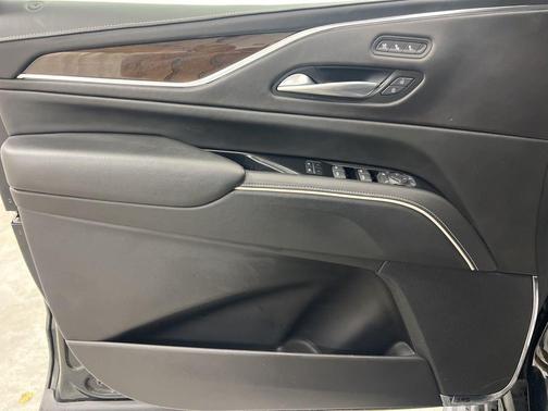 2023 Cadillac Escalade ESV Sport Platinum