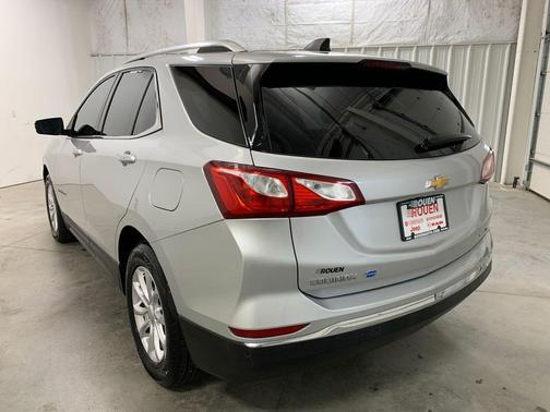 Silver Ice Metallic 2019 Chevrolet Equinox 3LT