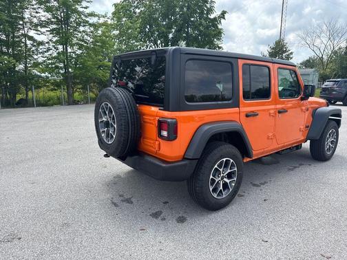 JOOSE EXTERIOR PAINT 2026 Jeep Wrangler Sport