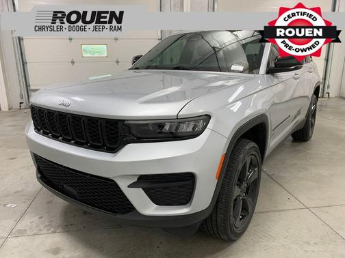 2022 Jeep Grand Cherokee Altitude
