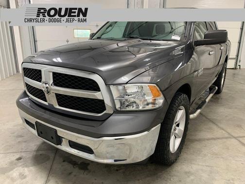 Granite Crystal Clearcoat Metallic 2017 RAM 1500 SLT