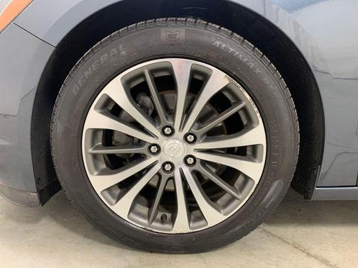 2019 Buick LaCrosse Essence